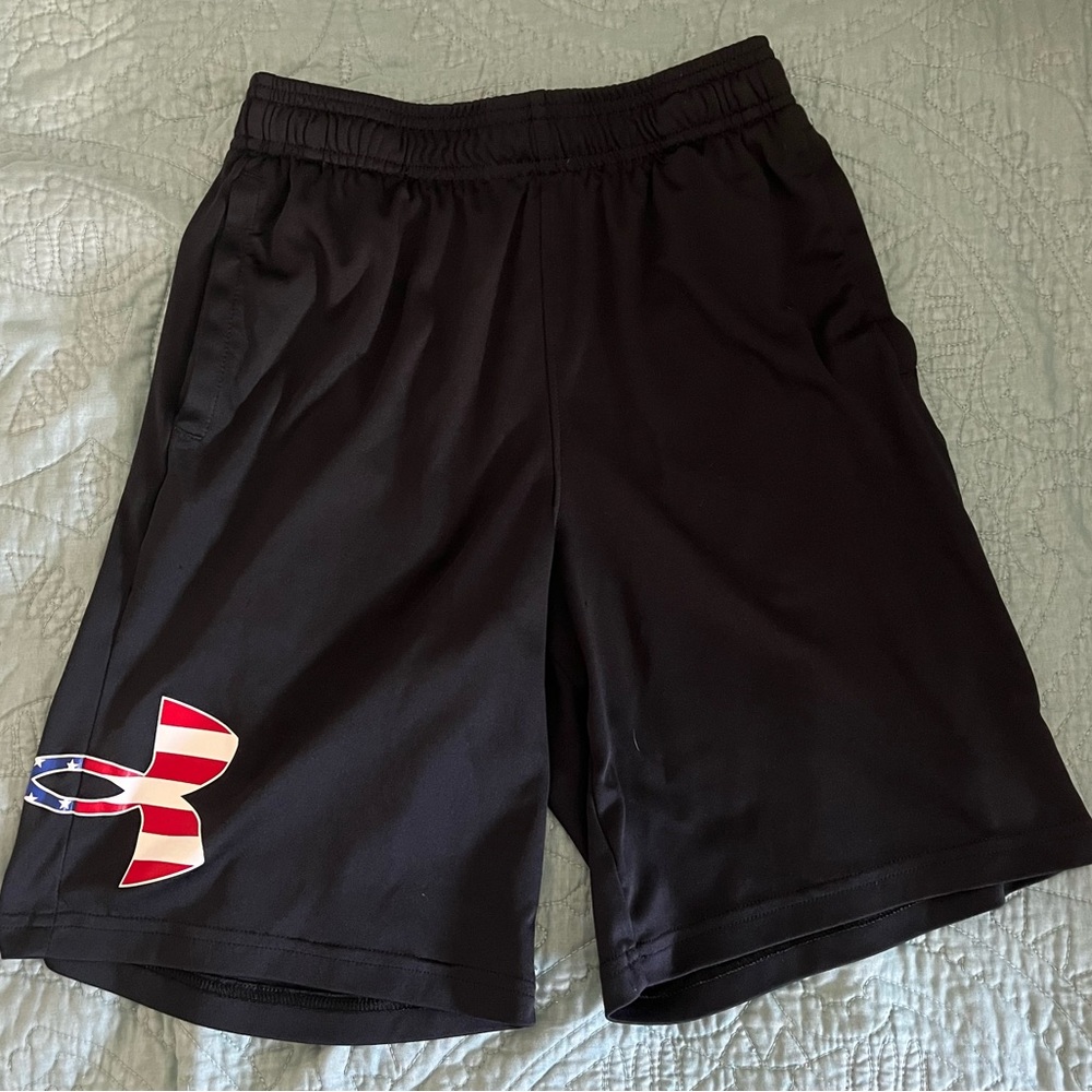 Under Armour Black Athletic Shorts - Picture 2 of 4
